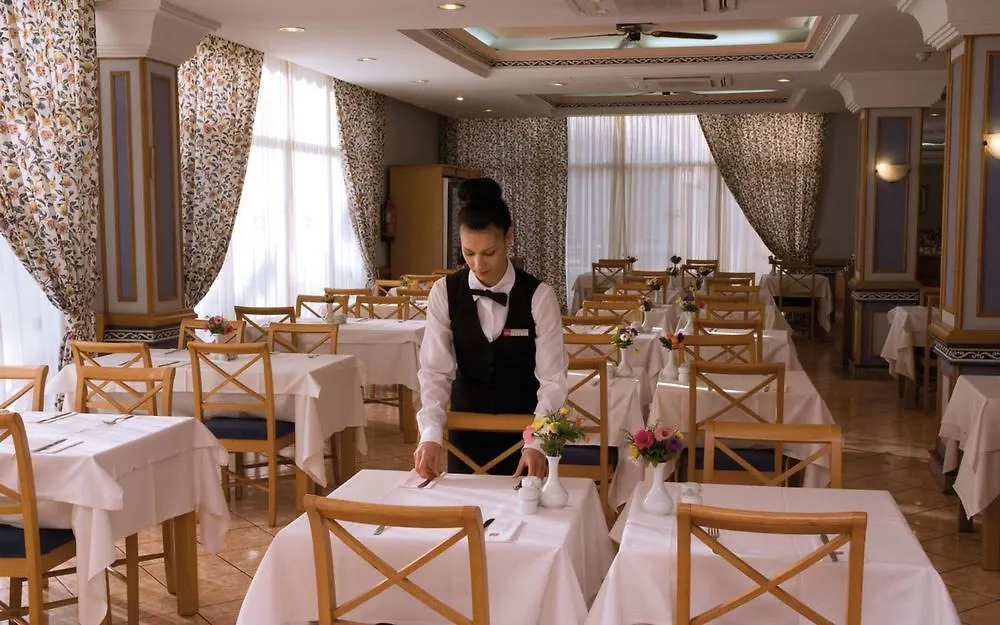 Отель Riu Playa Park Плайя де Пальма Испания